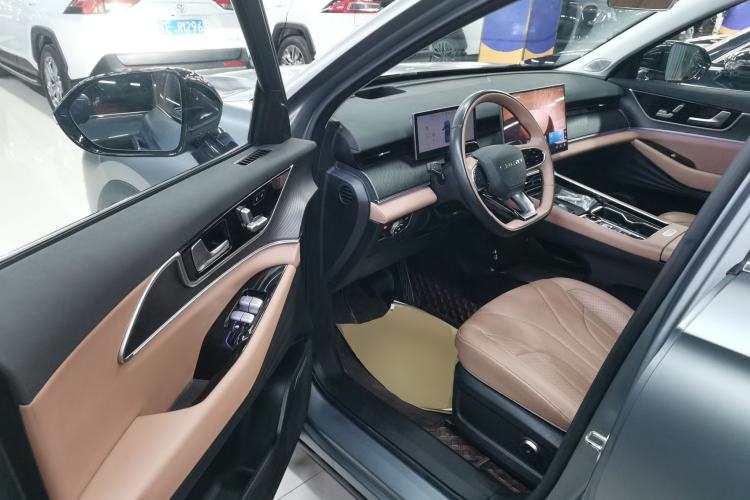 Used Chery Tiggo 8 L 2024 2.0T Two-Wheel Drive Prestige Version 5 Seats