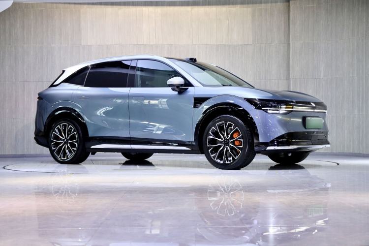 Used Zeekr 7X 2025 100 kWh Long-Range Rear-Wheel Drive with Intelligent Driving Features
