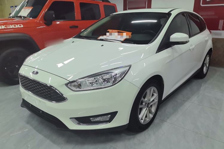 Used Ford Focus 2017 Hatchback EcoBoost 125 Automatic - Ultra-Powerful Style Edition with Smart Drive Features
