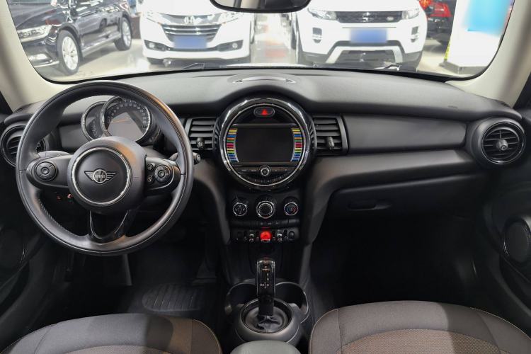 Used  MINI 2018 1.5T ONE
