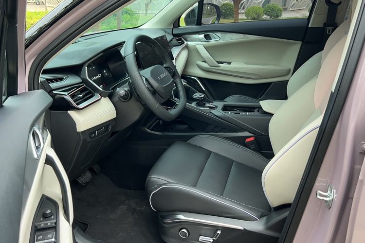 Used Lynk & Co 06 2023 Remix 1.5T Shero