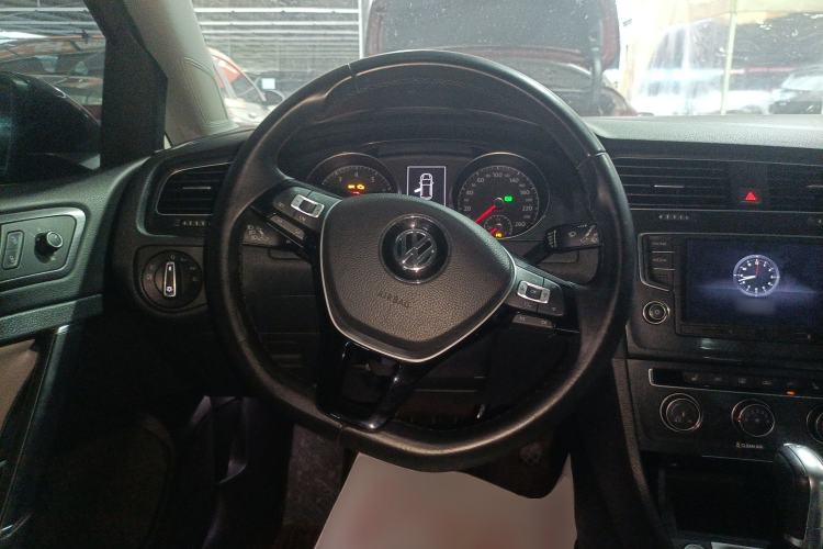 Used Volkswagen Golf 2017 230TSI Automatic Luxury Million-Vehicle Commemorative Edition