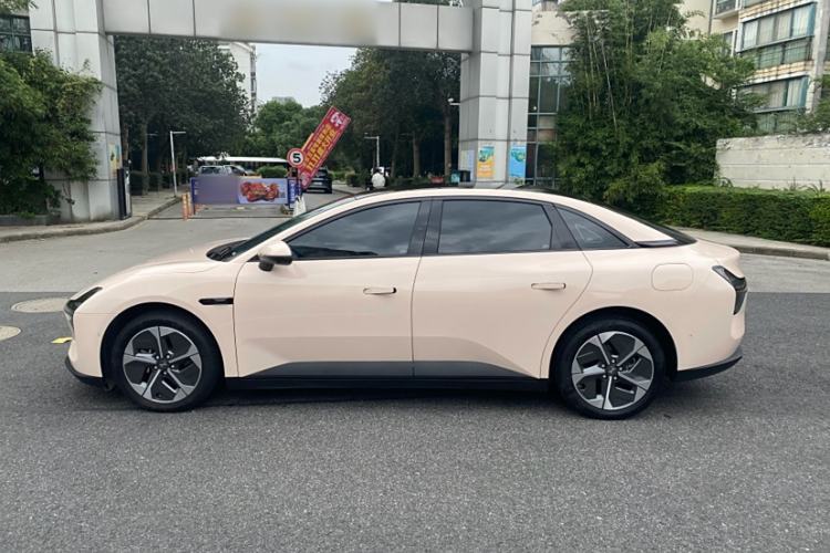 Used XPeng MONA M03 2024 620 with Ultra-Long Range
