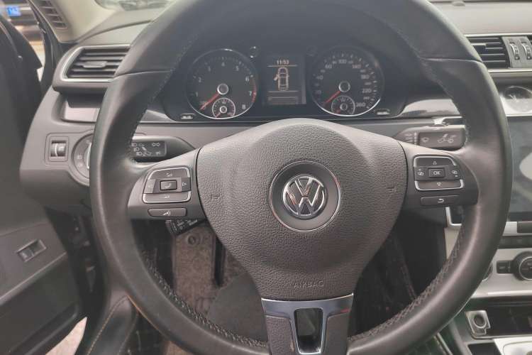 Used Volkswagen Magotan 2016 2.0 TSI Luxury Comfort Version
