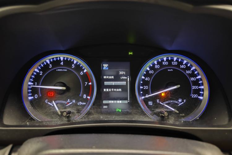 Used Toyota Highlander 2018 2.0T Four-Wheel Drive Luxury Version 7 Seats China VI Standard
