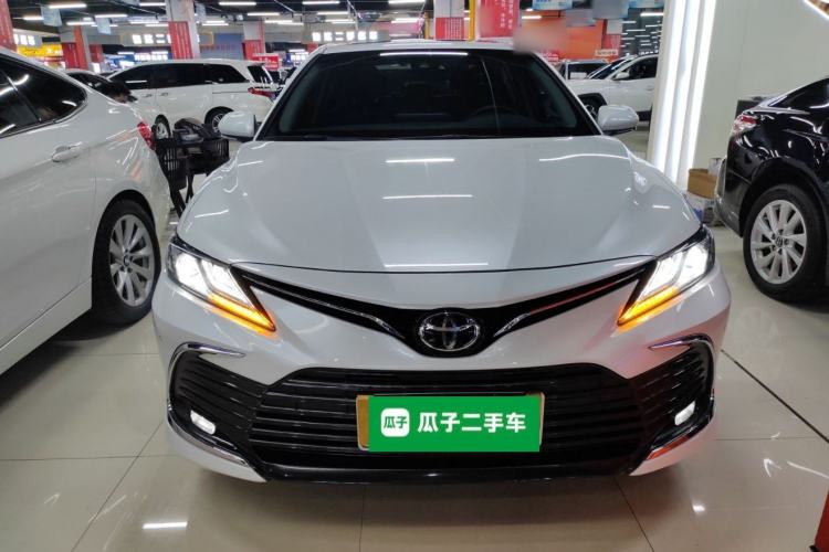 Used Toyota Camry 2021 2.0G Luxury Edition
