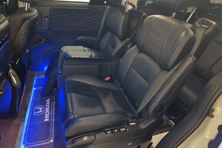 Used Honda Elysion 2024 2.0L eHEV Luxury Edition
