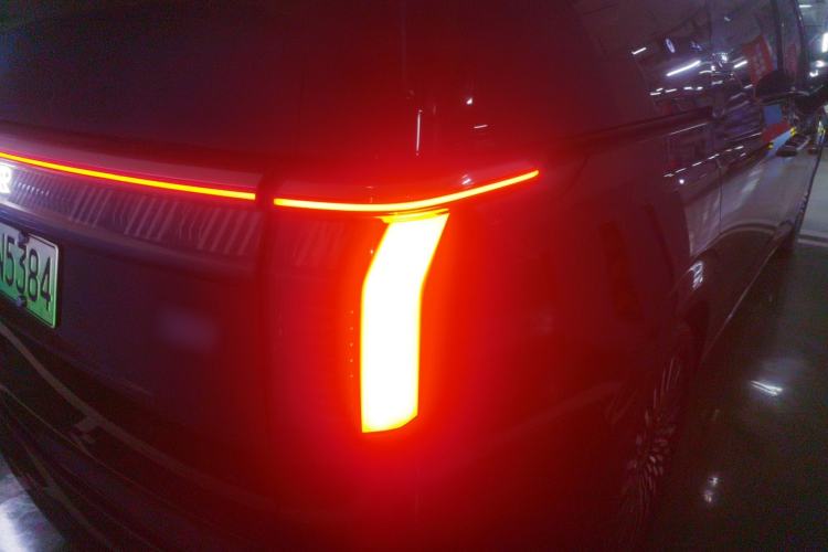 Used Zeekr 009 2022 Revised WE Version
