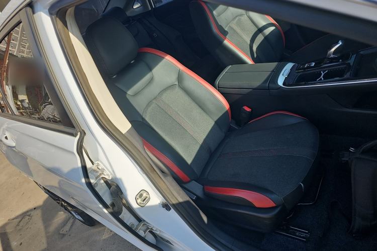 Used Dongfeng Aeolus Yixuan MAX 2023 1.5T Super-Powered Dad Edition
