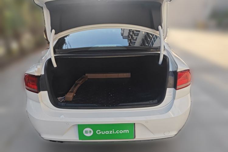 Used Volkswagen Lamando 2017 280TSI DSG Luxury Edition
