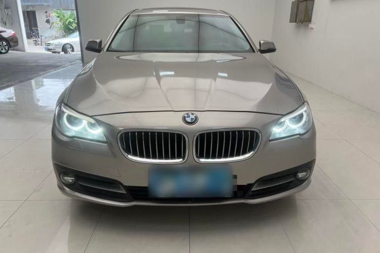 Used BMW 5 Series 2017 528Li Leading Model
