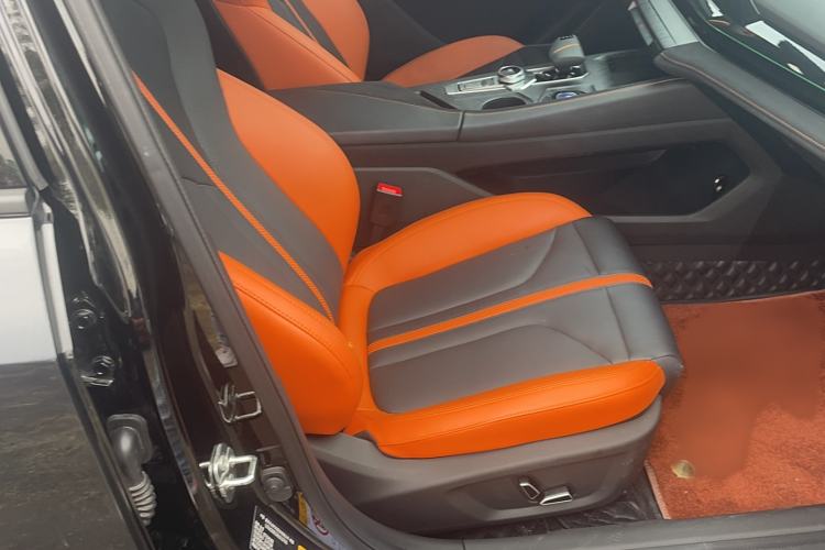 Used Changan UNI-V 2024 1.5T Prestige Sport Edition