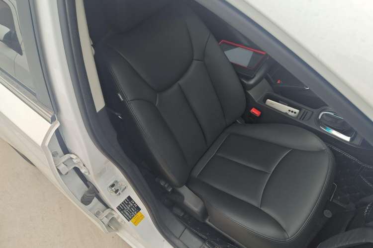 Used Roewe 360 2018 PLUS 1.5L Automatic Luxury Edition
