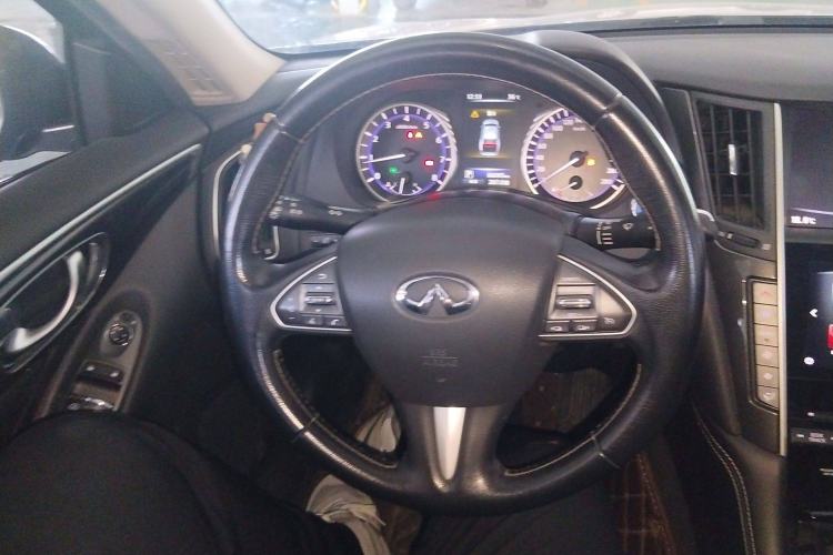 Used Infiniti Q50L 2016 2.0T Comfort Edition
