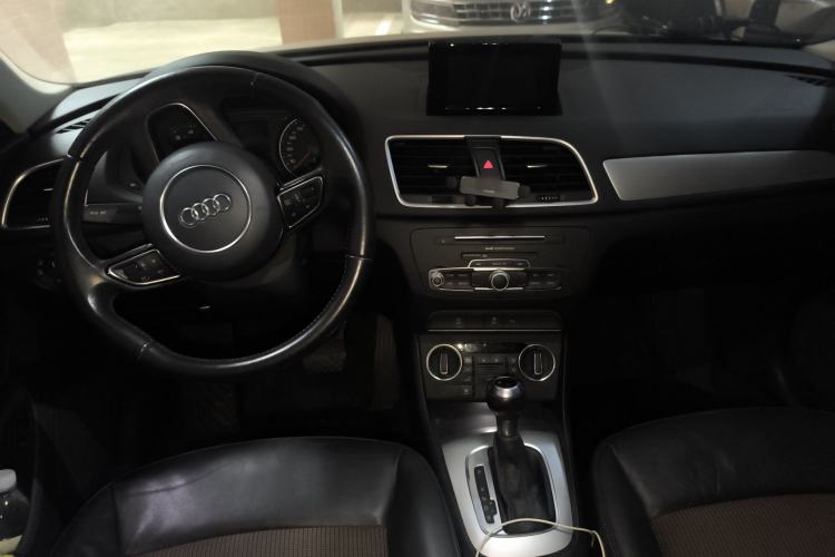 Used Audi Q3 2017 30 TFSI Fashion Model
