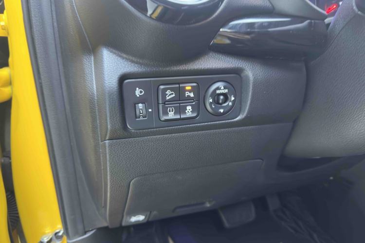 Used Kia kx1 Stonic 2021 1.4L CVT Sunroof Model