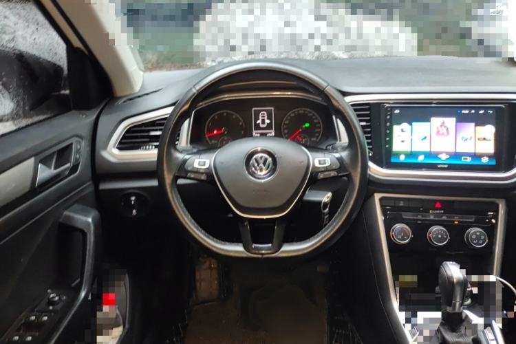 Used Volkswagen T-ROC 2018 230TSI DSG Two-Wheel Drive Advanced Version China V Standard
