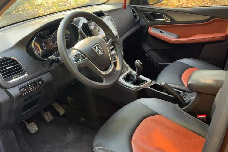 Used Baojun 560 2016 1.8L Manual Elite Version
