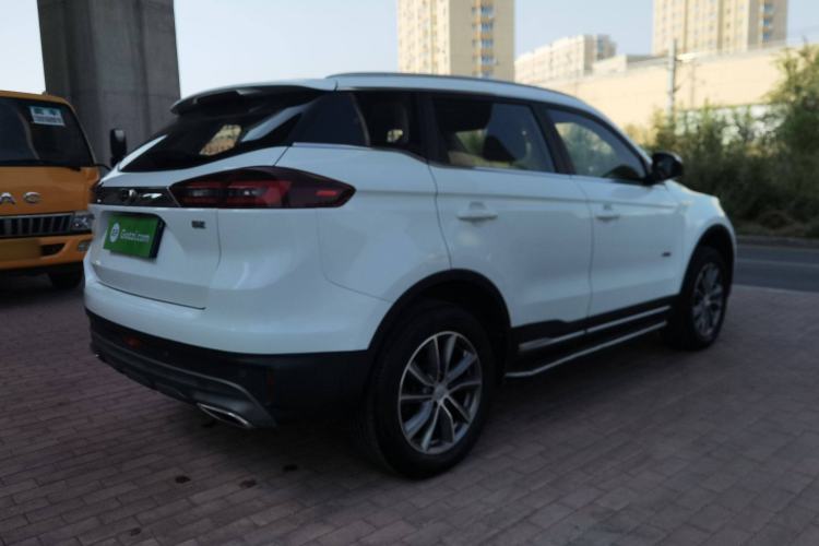 Used Geely Auto Emgrand X7 Sport 2020 1.8TD DCT Two-Wheel Drive Smart Connect 4G-Enabled Version
