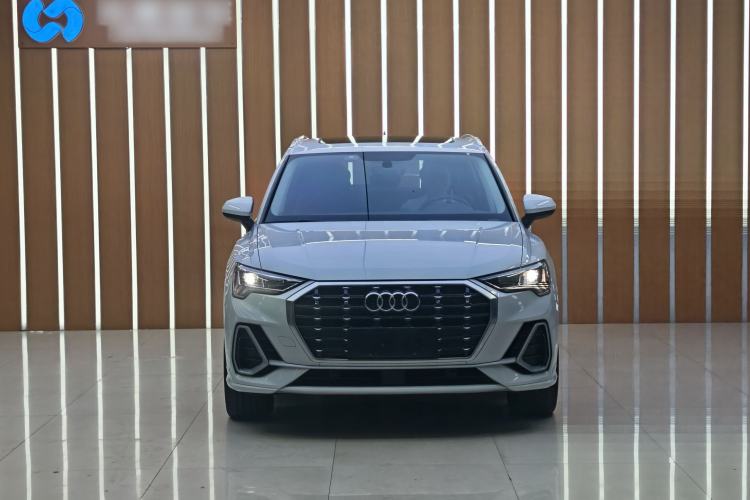 Used Audi Q3 2019 40 TFSI Fashion Dynamic Model
