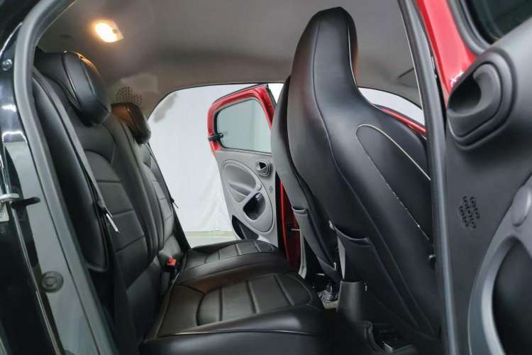 Used  forfour 2018 1.0L 52 kW Dynamic Edition