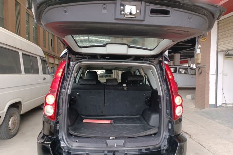 Used Haval H5 Classic 2013 Zhizun Edition 2.0T Manual Two-Wheel Drive Entry-Level Model
