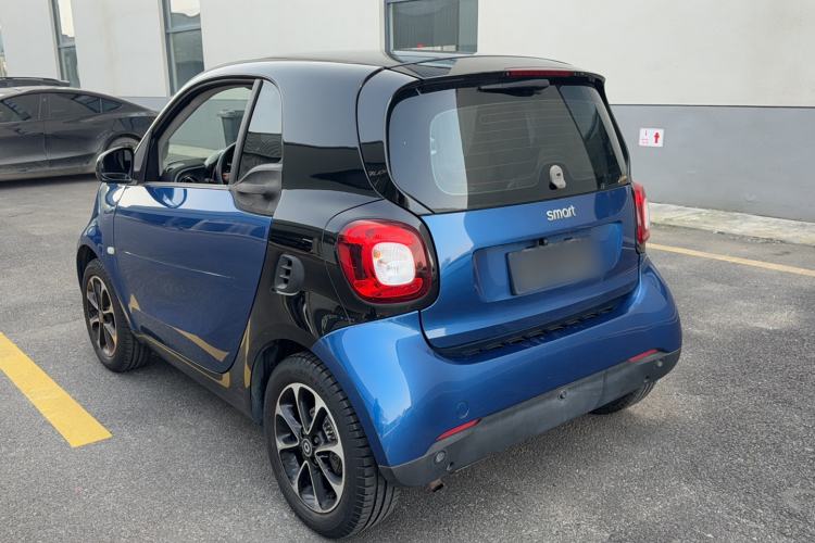 Used  fortwo 2015 1.0L 52 kW Hardtop Passion Edition

