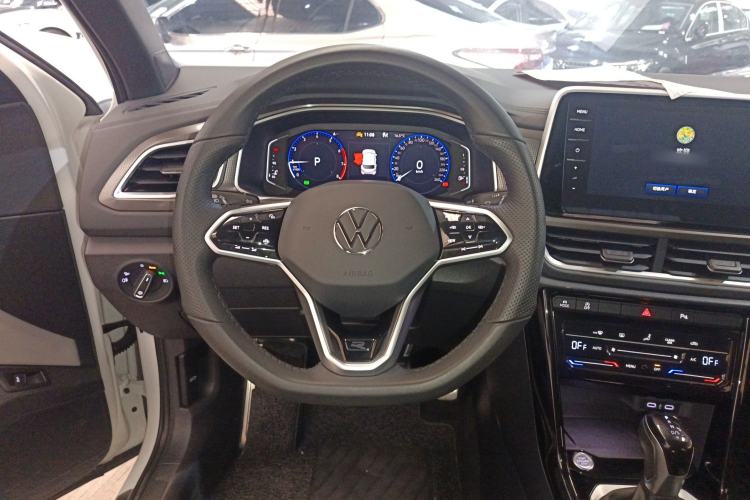 Used Volkswagen T-ROC 2023 300TSI DSG Two-Wheel-Drive Chen Guang Edition
