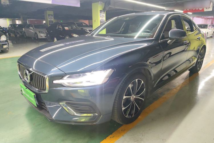 Used Volvo S60 2022 B4 Zhiyi Luxury Edition