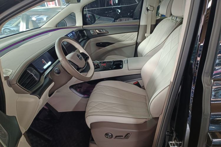 Used Denza D9 2022 DM-i 970 Four-Wheel Drive Flagship Model