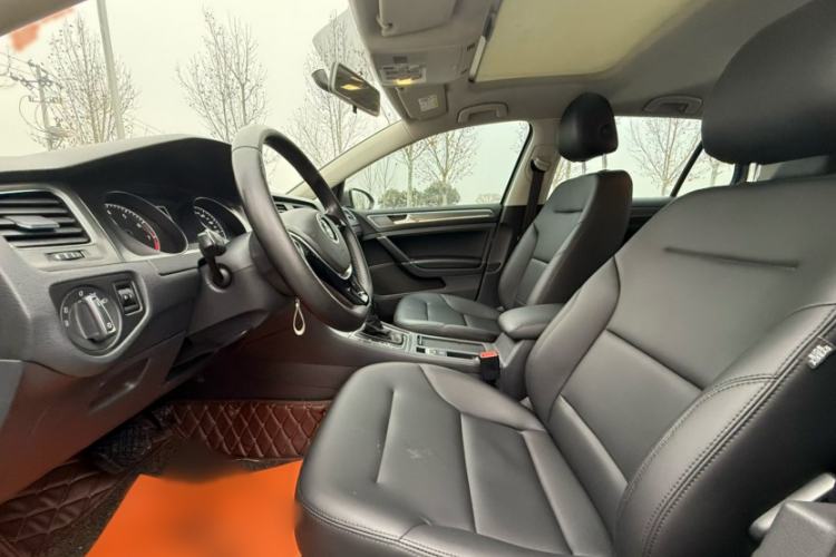 Used Volkswagen Golf 2015 1.4TSI Automatic Comfort Model
