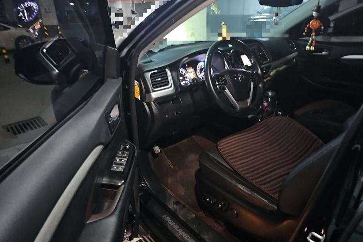 Used Toyota Highlander 2018 2.0T Four-Wheel Drive Luxury Edition 7 Seats China V Emission Standard
