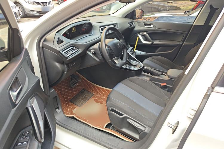 Used Peugeot 308 2018 1.6L Automatic Luxury Edition
