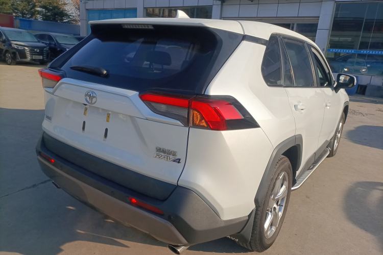 Used Toyota RAV4 2021 2.0L CVT Two-Wheel Drive Fashion Edition