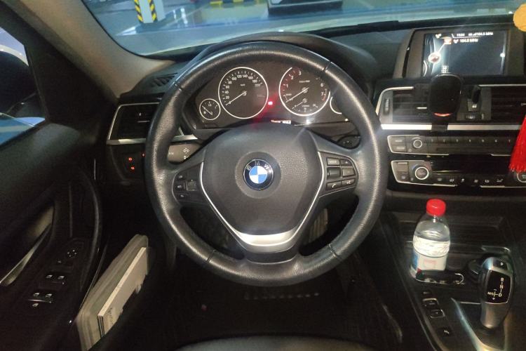 Used BMW 3 Series 2017 320Li Fashion Model
