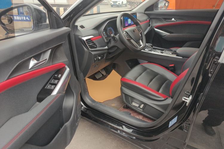 Used SOL X8 2021 300T DCT Leading Smart Connectivity Version 7 Seats