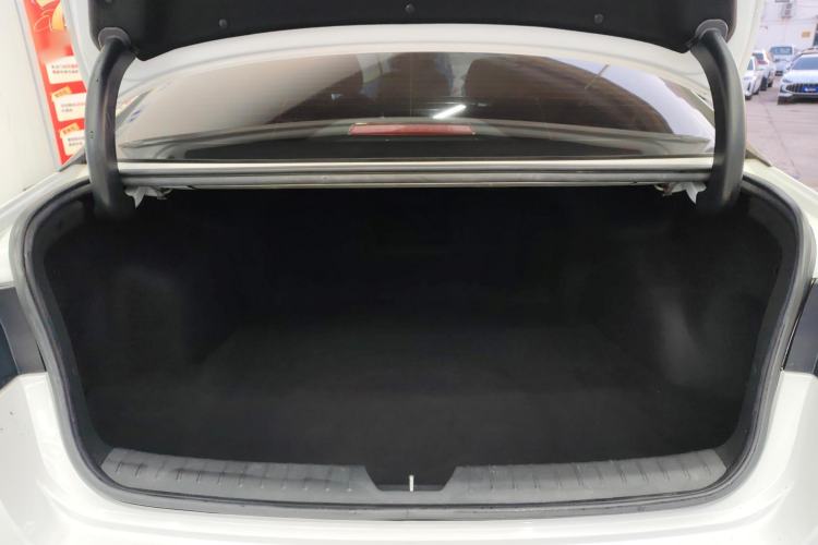 Used Kia K5 2016 1.6T Automatic LUX
