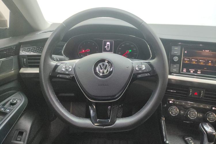 Used Volkswagen Passat 2019 330TSI Elite Edition China VI
