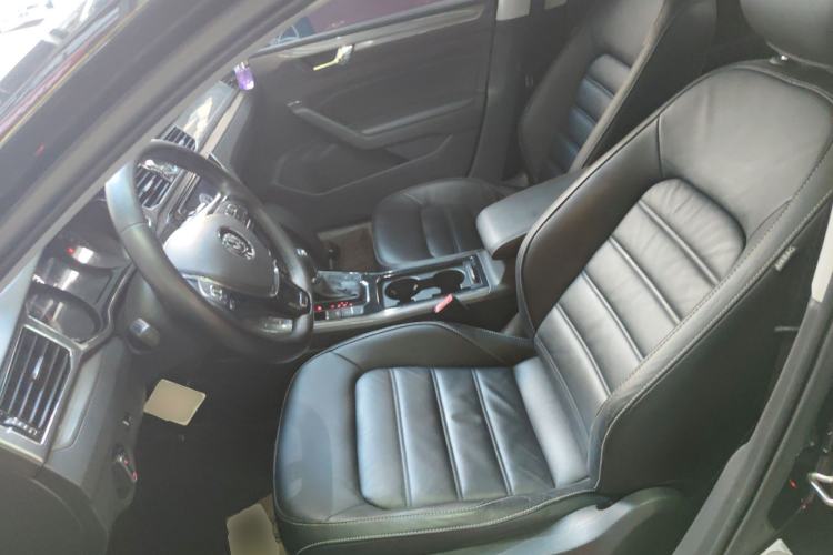 Used Volkswagen Passat 2017 330TSI DSG Luxury Edition
