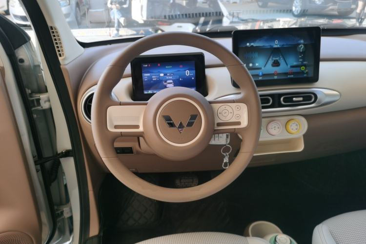 Used Wuling Hongguang MINIEV 2025 Four-Door Version Advanced Edition
