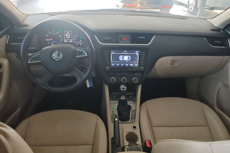 Used Skoda Octavia 2015 1.6L Automatic Yijun Edition
