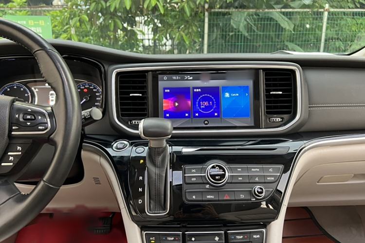 TDK.VehicleDetails.img