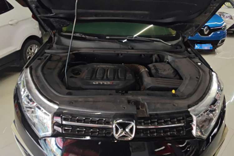 Used JMC Yusheng S330 2016 1.5L GTDi Automatic Two-Wheel Drive Flagship Edition
