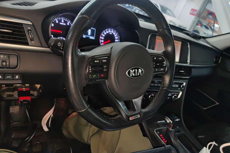 Used Kia K5 2016 1.6T Automatic LUX
