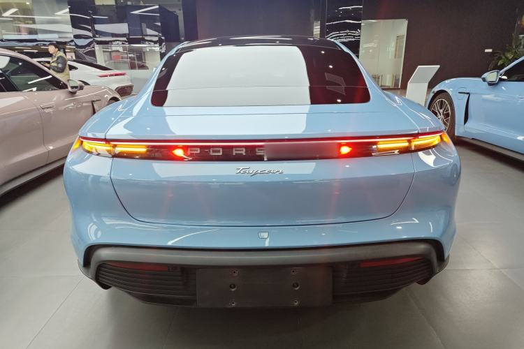 Used Porsche Taycan 2022-Year Updated Taycan