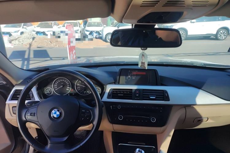 Used BMW 3 Series 2015 320Li Luxury Edition Fashion Model
