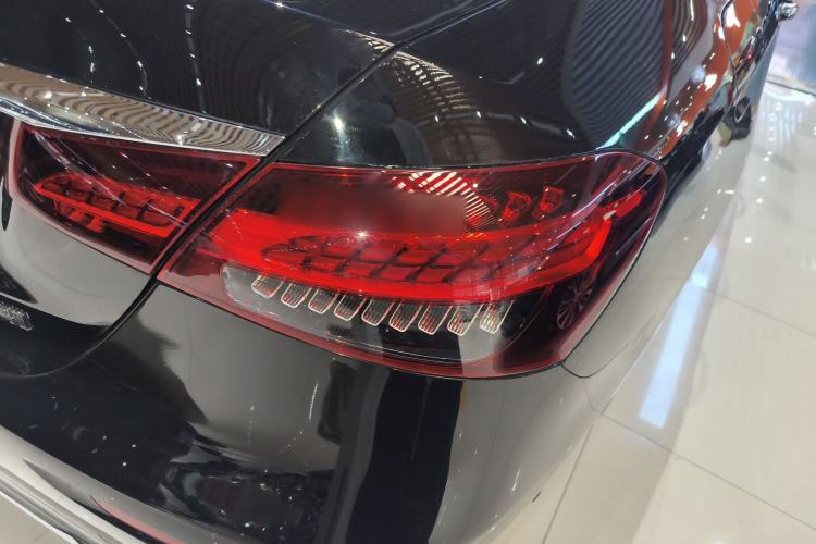 Used Mercedes-Benz E-Class 2023 Facelift E 260 L
