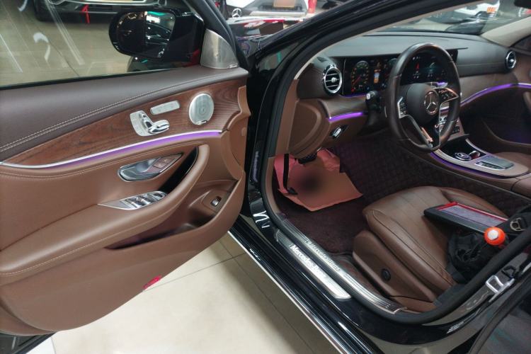 Used Mercedes-Benz E-Class 2023 Updated E 300 L Fashion Edition
