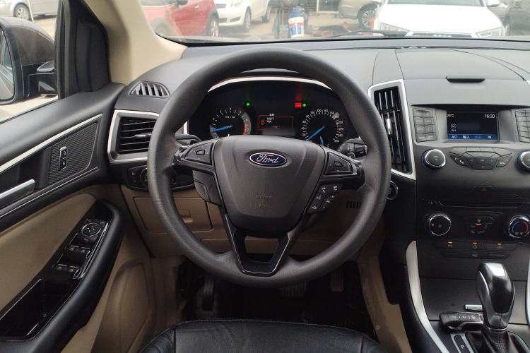 Used Ford Edge 2016 EcoBoost 245 Two-Wheel-Drive Titanium 5-Seater
