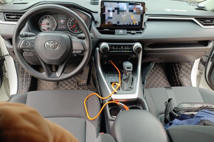 Used Toyota Wildlander 2022 Updated Version 2.0L CVT Two-Wheel Drive Leading Edition